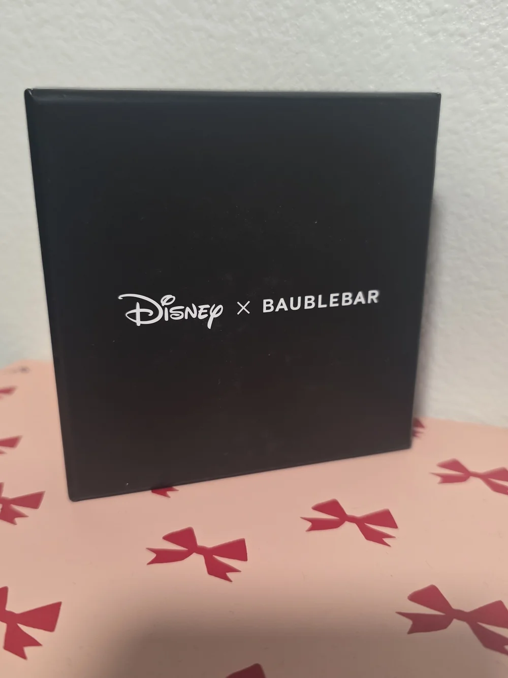 Disney x BaubleBar Pluto Stud Earrings - Yellow & Black